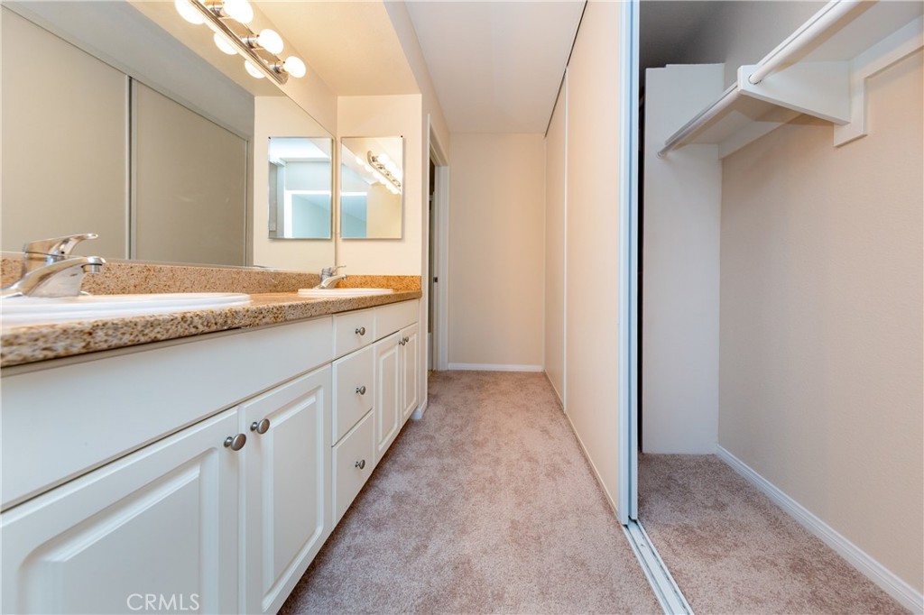 5510 Owensmouth Ave 204 Property Photo 13