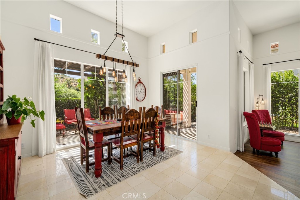 2305 Waring Property Photo 11