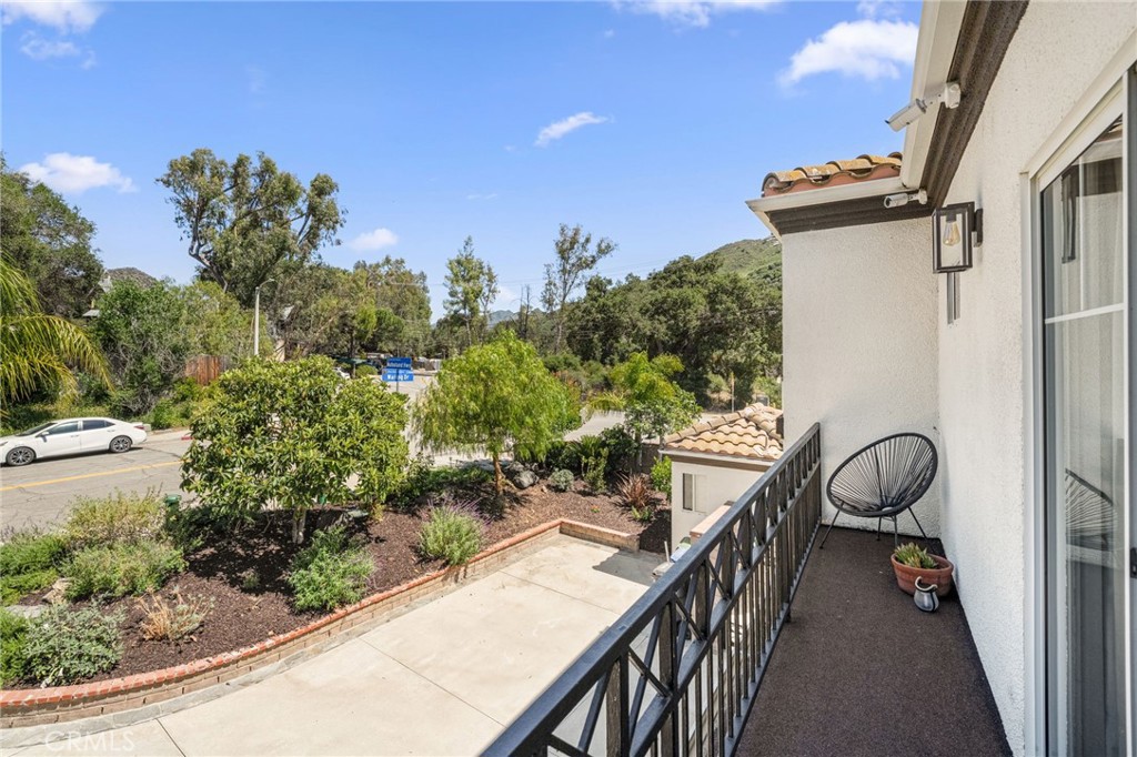 2305 Waring Property Photo 45