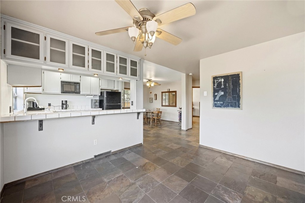 2100 St Bernard Property Photo 10