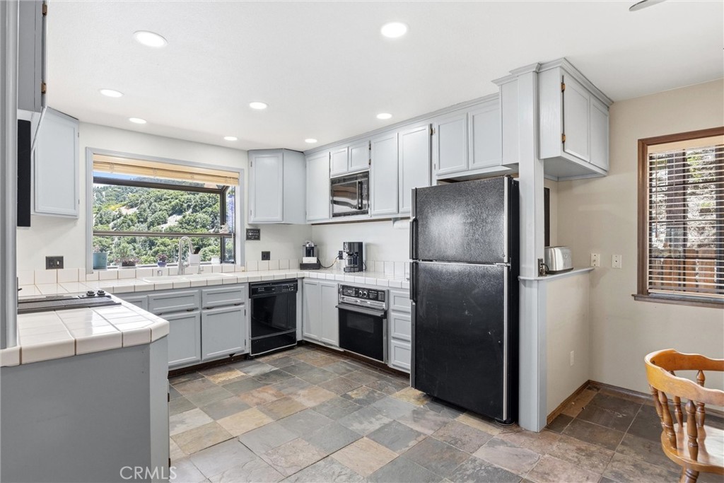 2100 St Bernard Property Photo 15