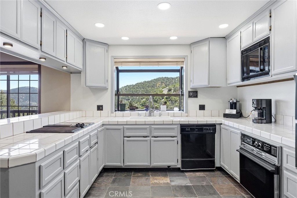 2100 St Bernard Property Photo 16