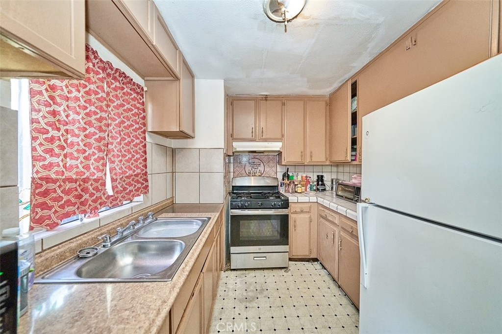 1011 W Avenue H12 Property Photo 10