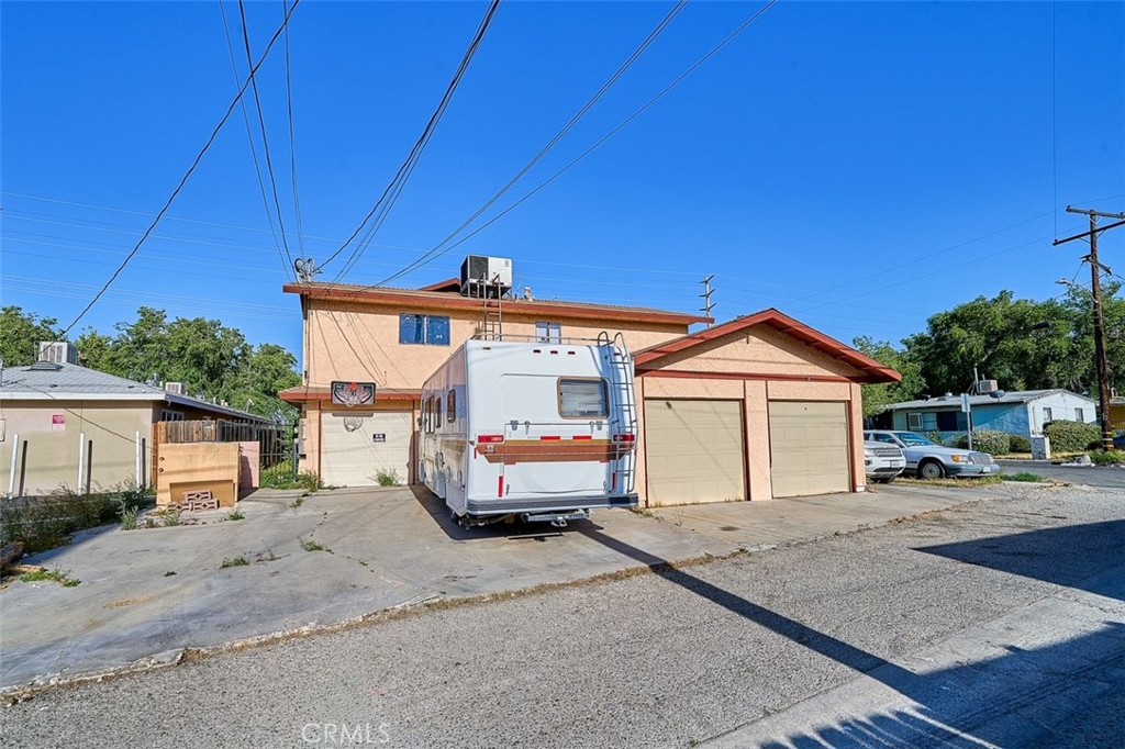 1011 W Avenue H12 Property Photo 25