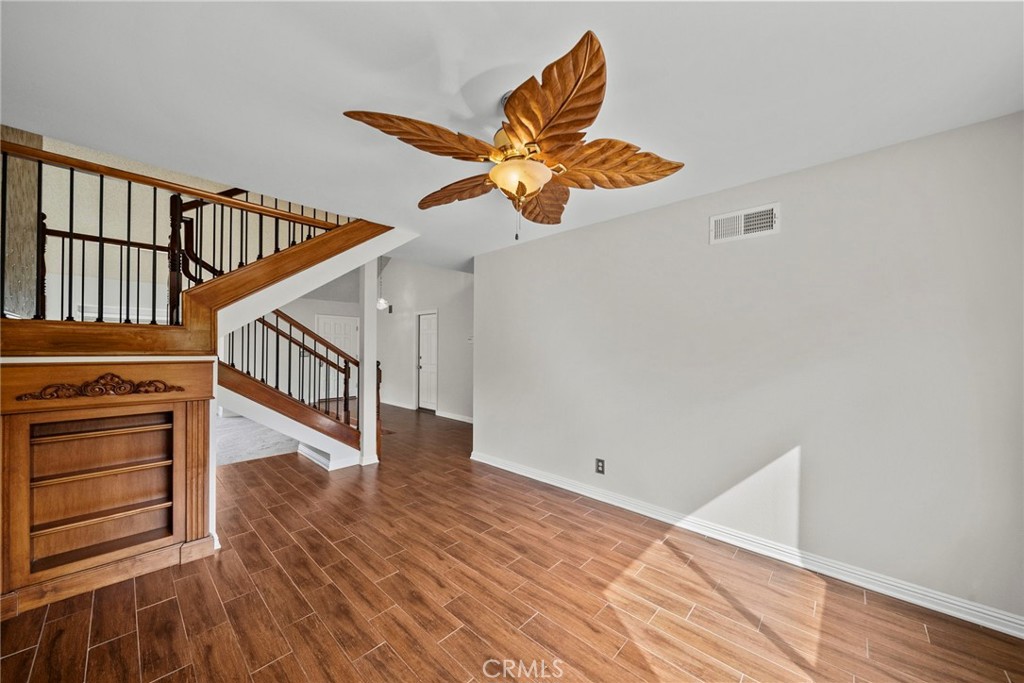 2031 Morning Glory Property Photo 11