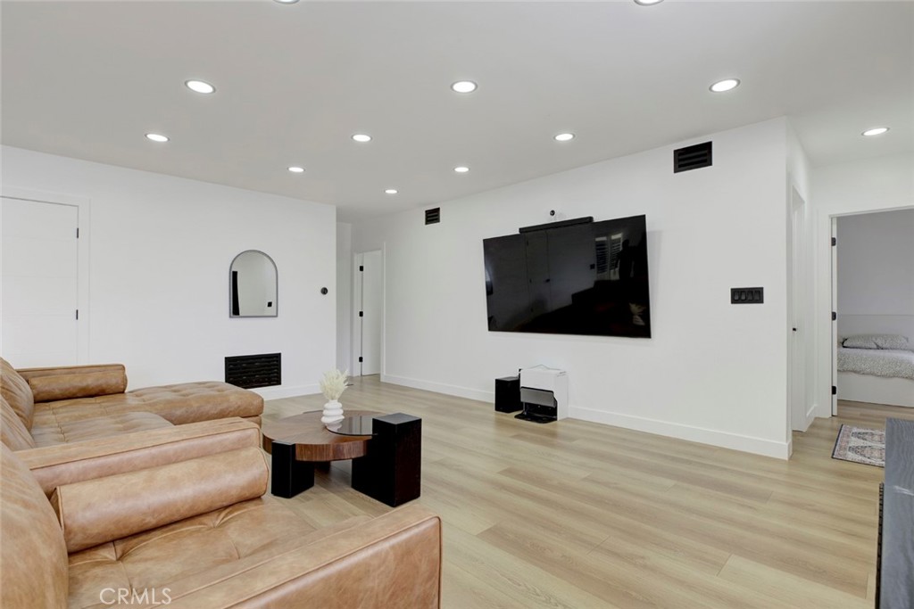 400 Hay Street Property Photo 17