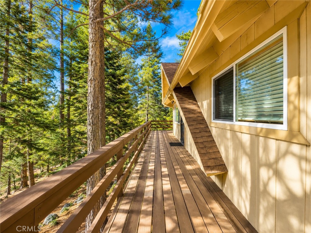 15312 Juniper Court Property Photo 3