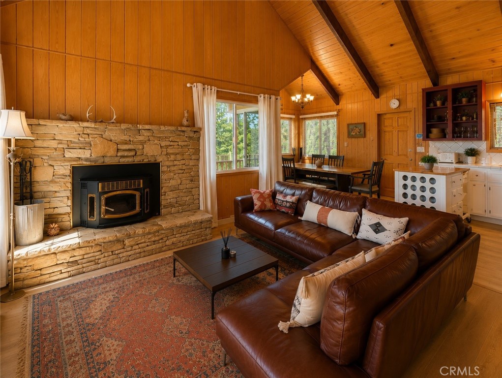 15312 Juniper Court Property Photo 10