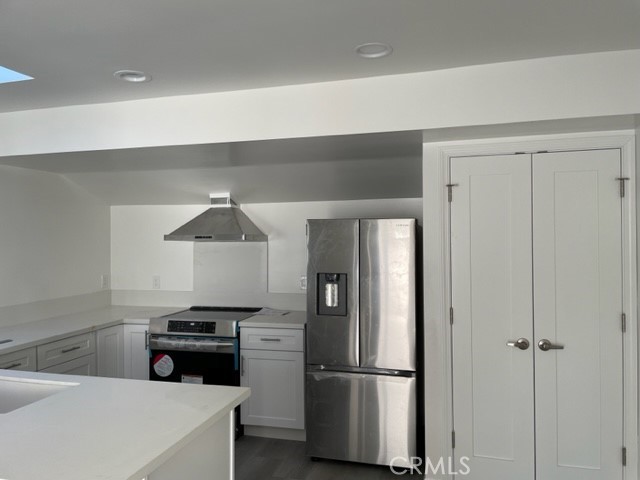 6532 Shoup Avenue Property Photo 2