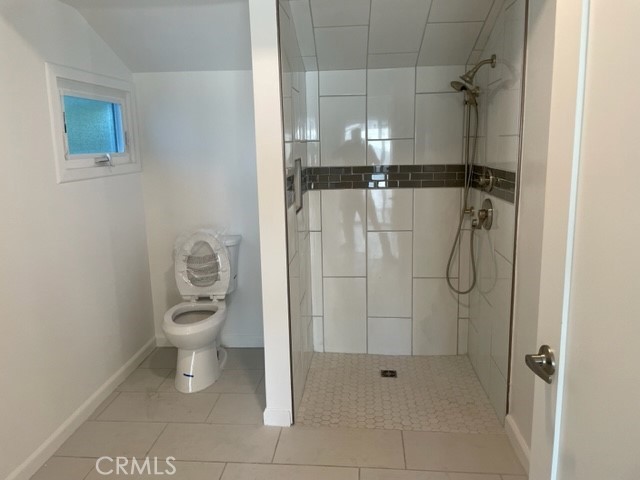 6532 Shoup Avenue Property Photo 9