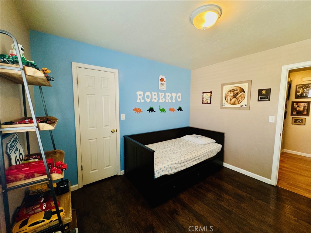 2212 S A Property Photo 17