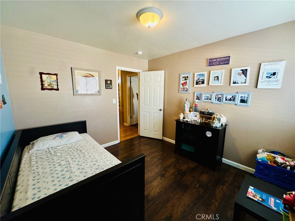 2212 S A Property Photo 18