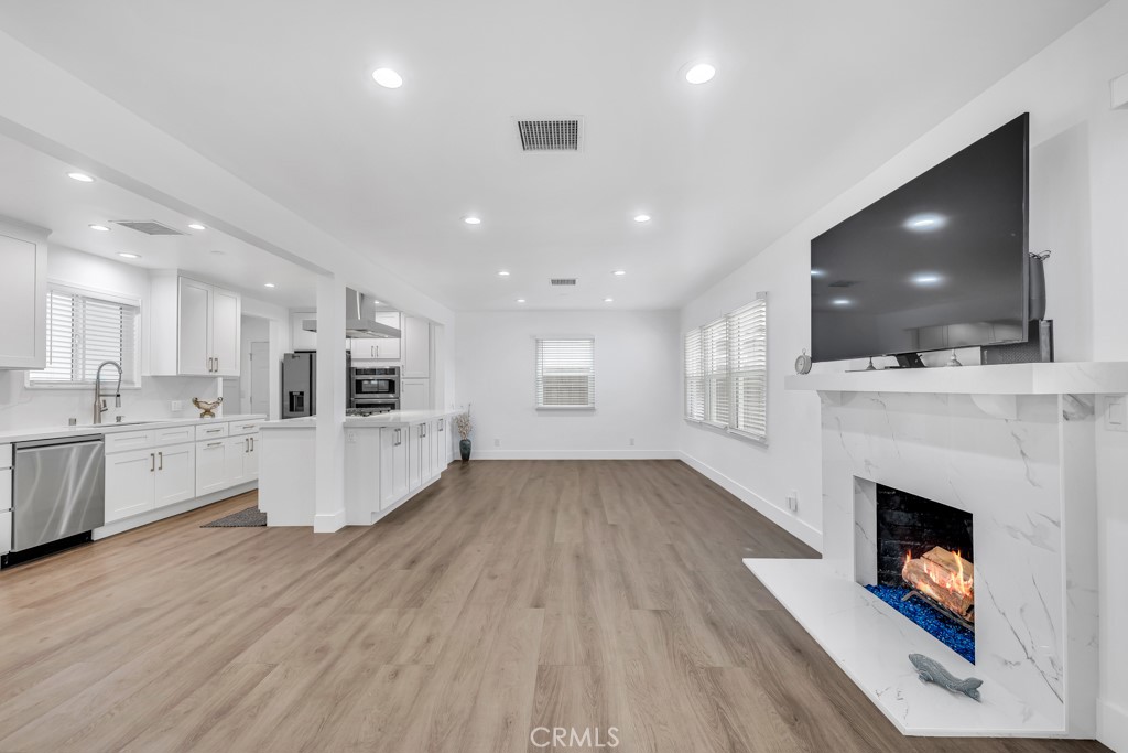 6852 Claire Avenue Property Photo 6