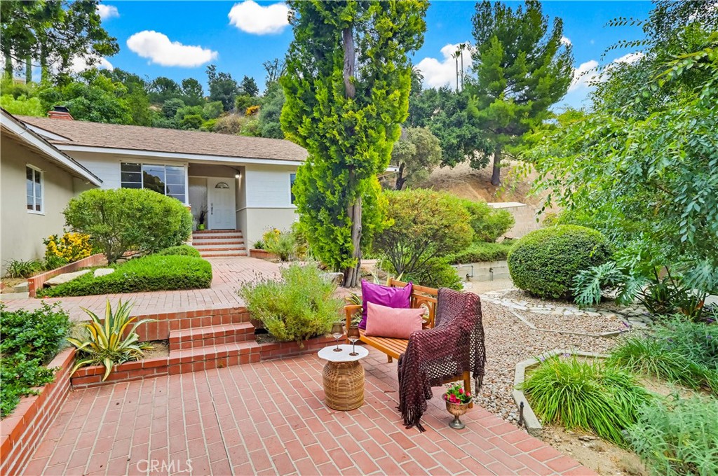 9522 Cedarvale Road Property Photo 3