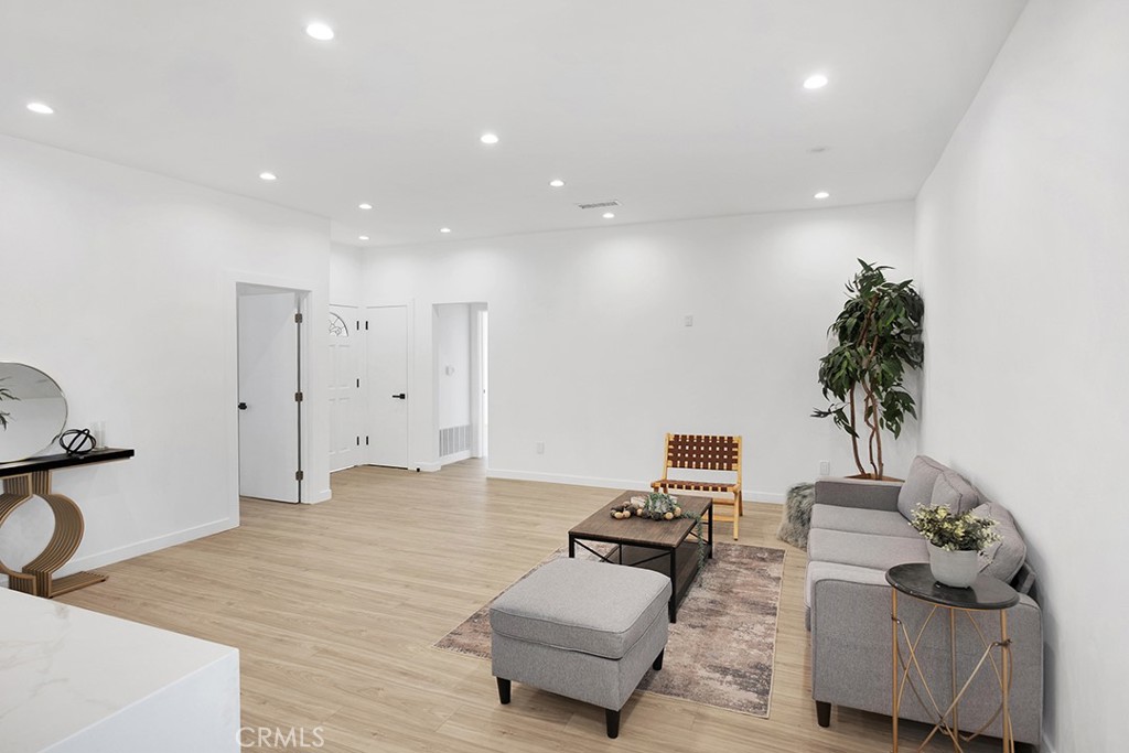 14868 Envoy Property Photo 25