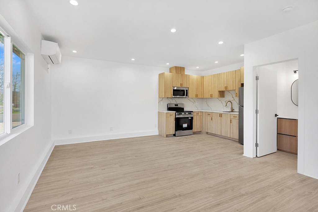 14868 Envoy Property Photo 32