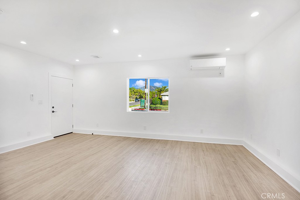 14868 Envoy Property Photo 33