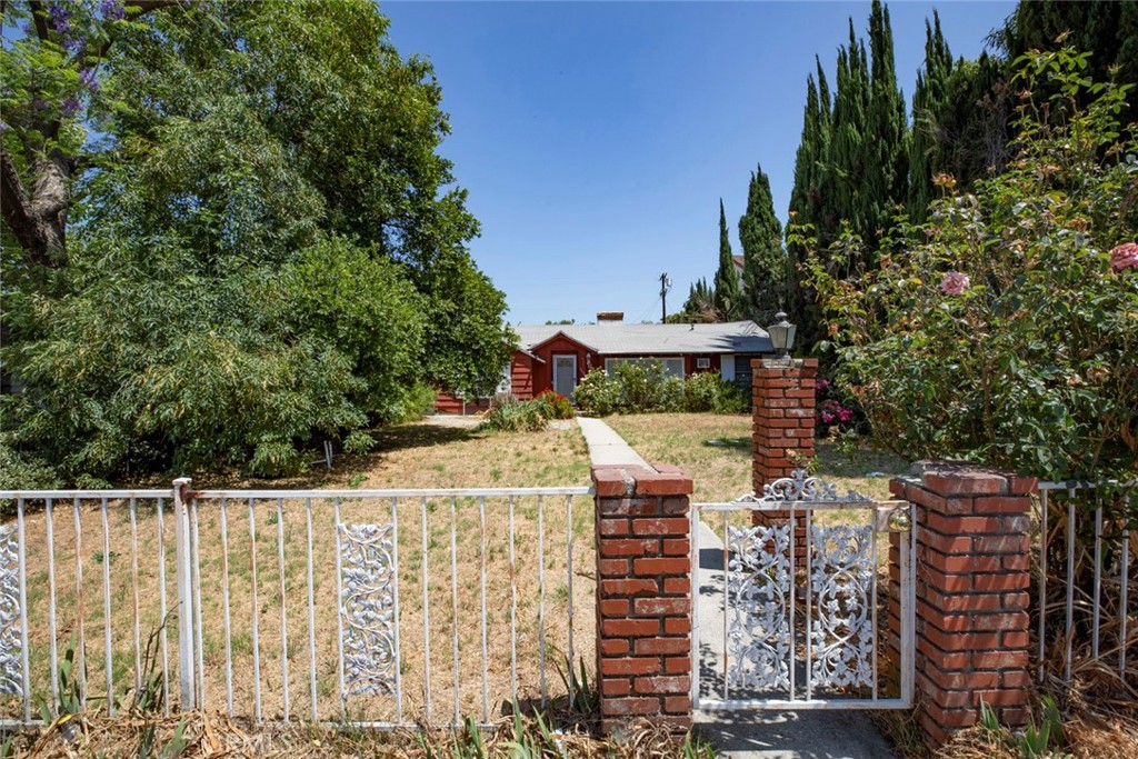 17337 Saticoy Property Photo 1