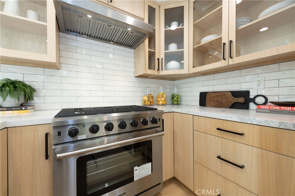 23534 Aetna Property Photo 16