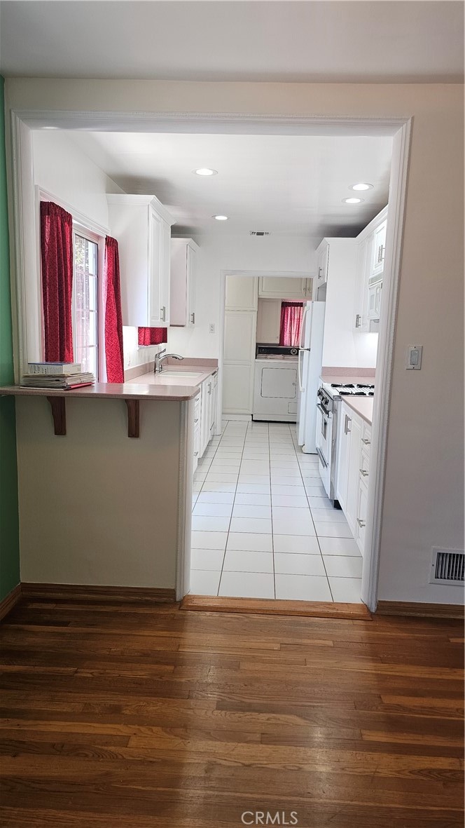 8009 Aldea Property Photo 3