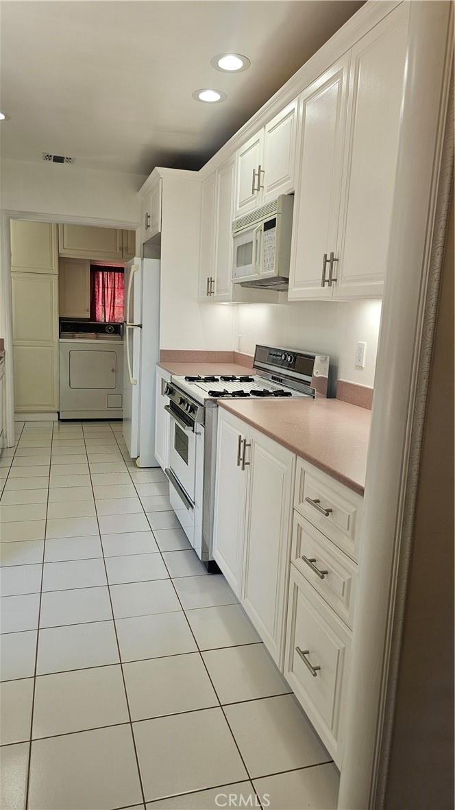 8009 Aldea Property Photo 9