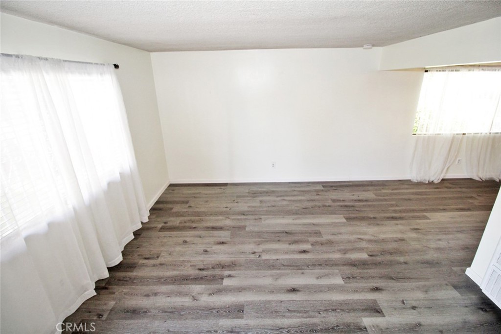 414 E 98th Street B Property Photo 3