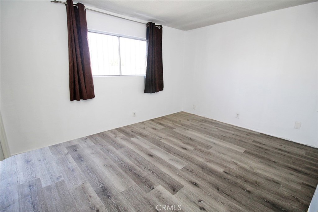 414 E 98th Street B Property Photo 13