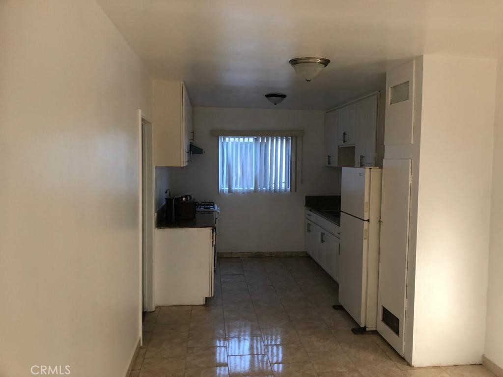 2026 S Ridgeley Property Photo 9