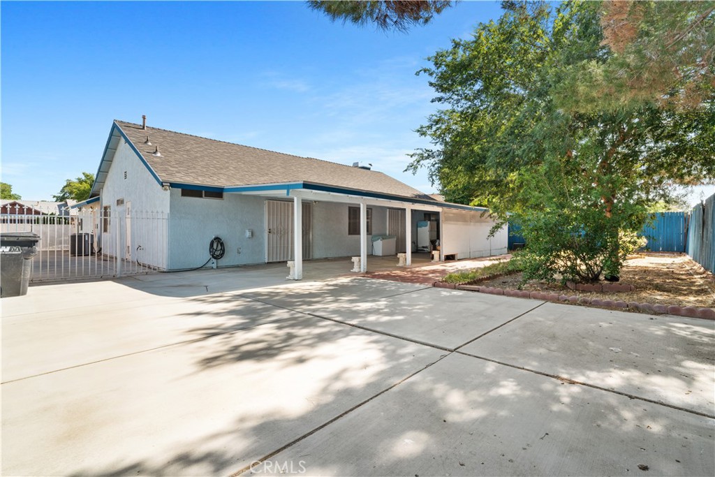 1809 W Avenue K9 Property Photo 3