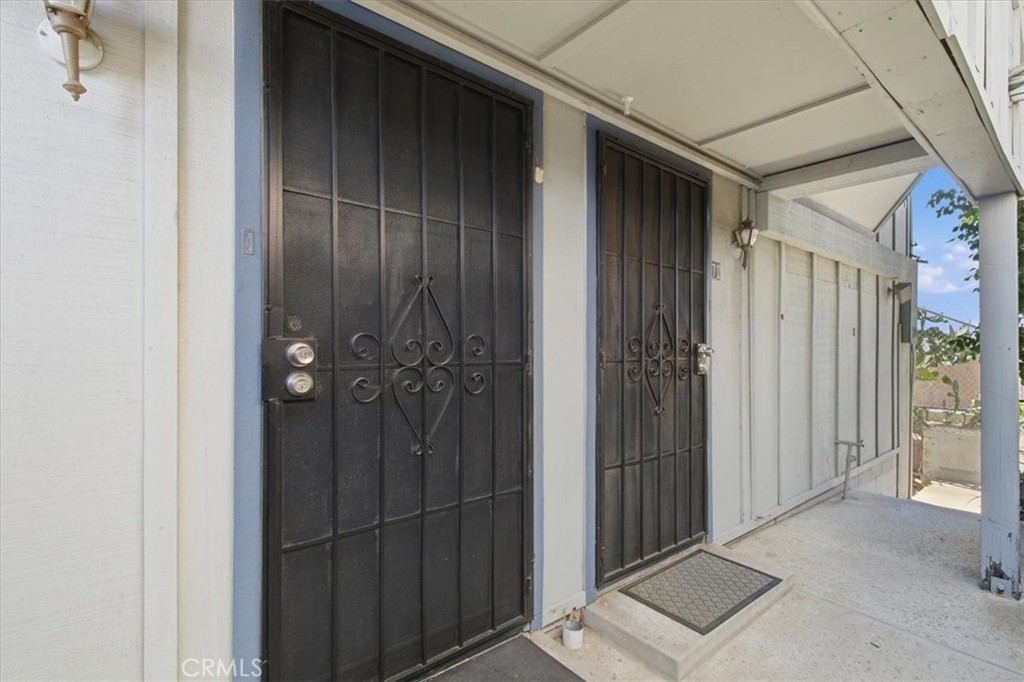 9332 Van Nuys 69 Property Photo 3