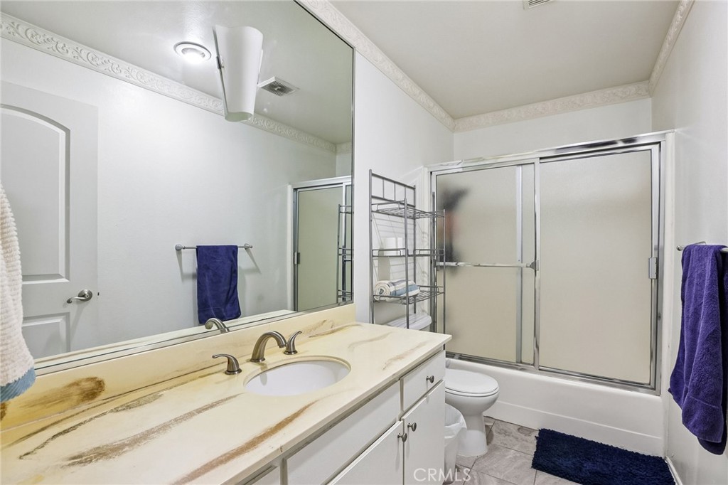 18530 Mayall Street D Property Photo 16