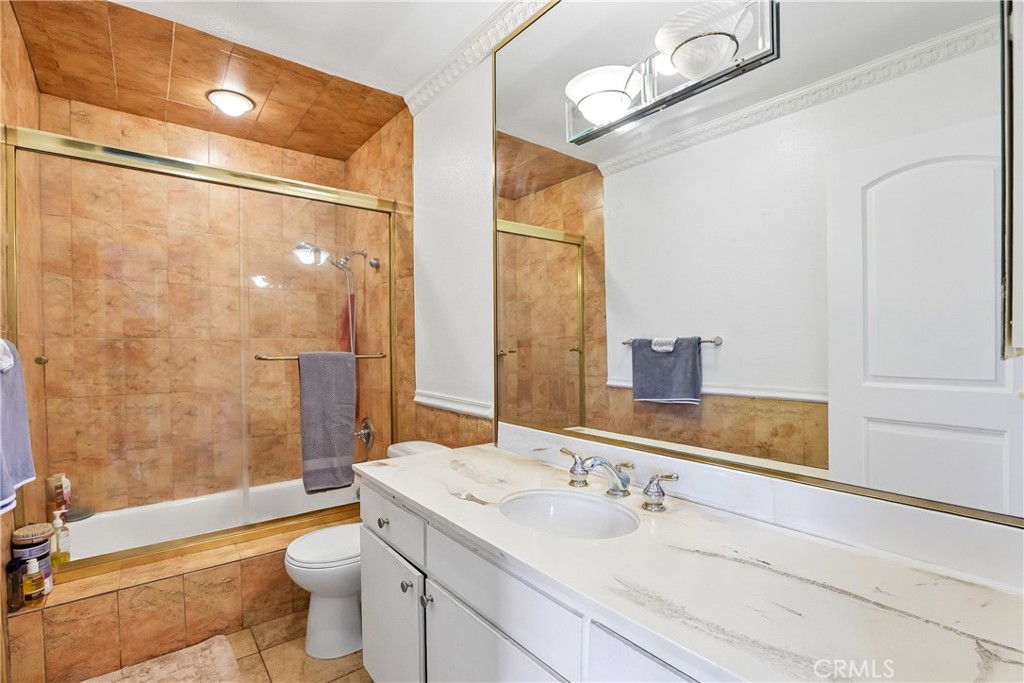 18530 Mayall Street D Property Photo 20