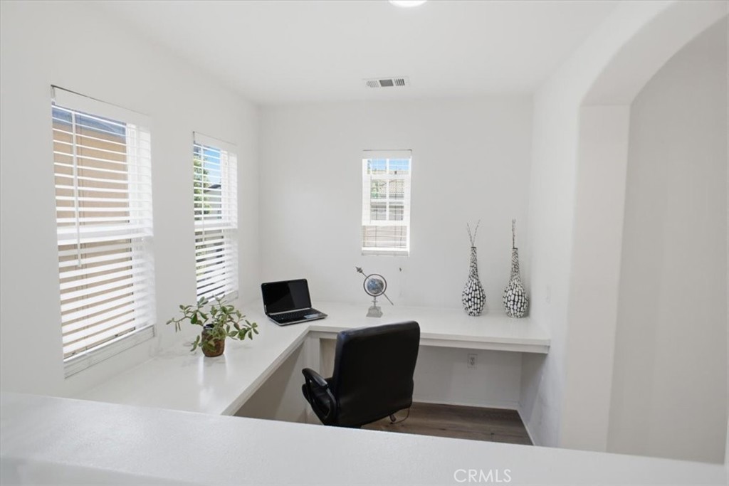 27660 Cordovan Property Photo 16