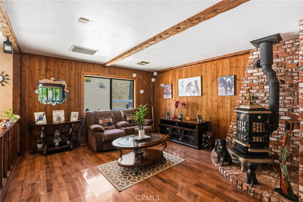 1661 Twin Butte Property Photo 11