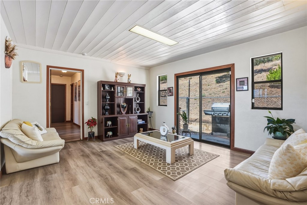 1661 Twin Butte Property Photo 45