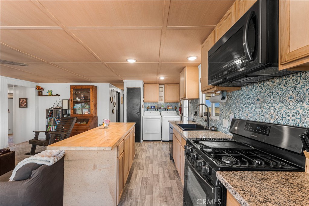 1724 Sandra Property Photo 7