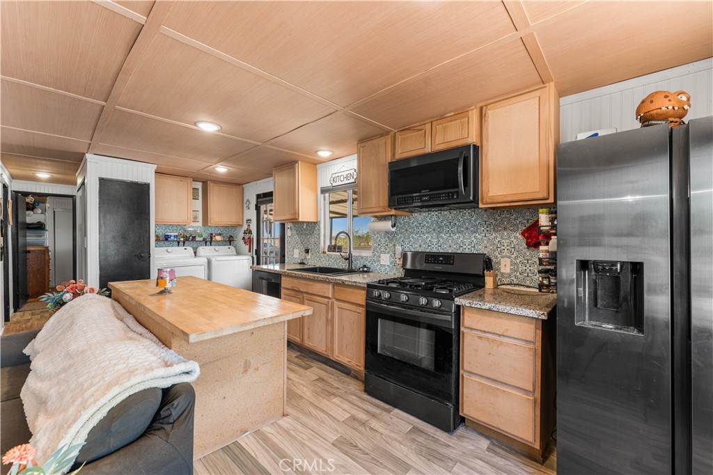 1724 Sandra Property Photo 9