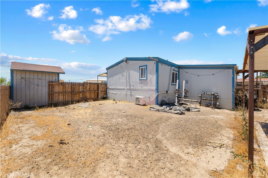 1724 Sandra Property Photo 26