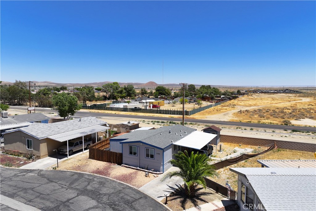 1724 Sandra Property Photo 34