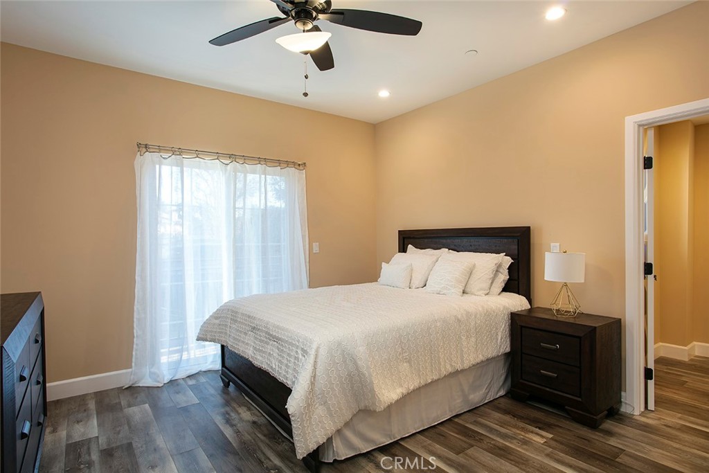 3236 Royal Oaks Drive 6 Property Photo 7