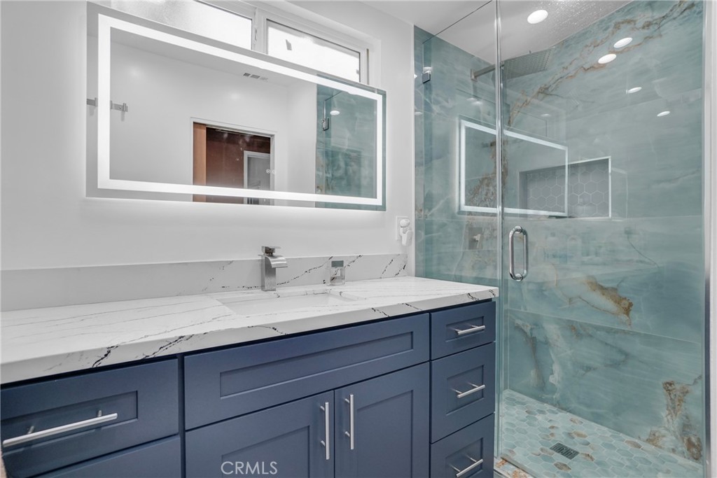 3837 Sherview Property Photo 8