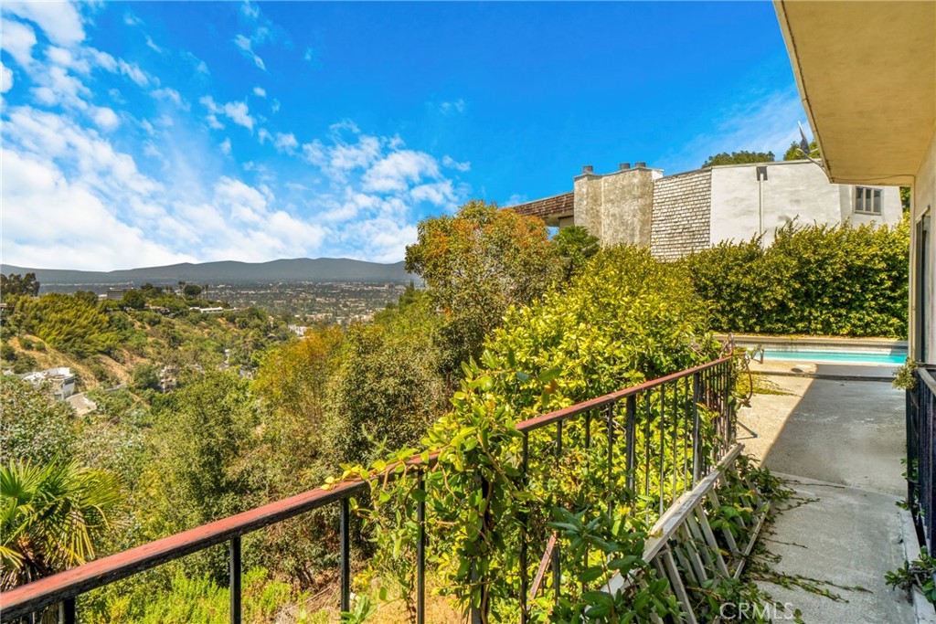3837 Sherview Property Photo 18