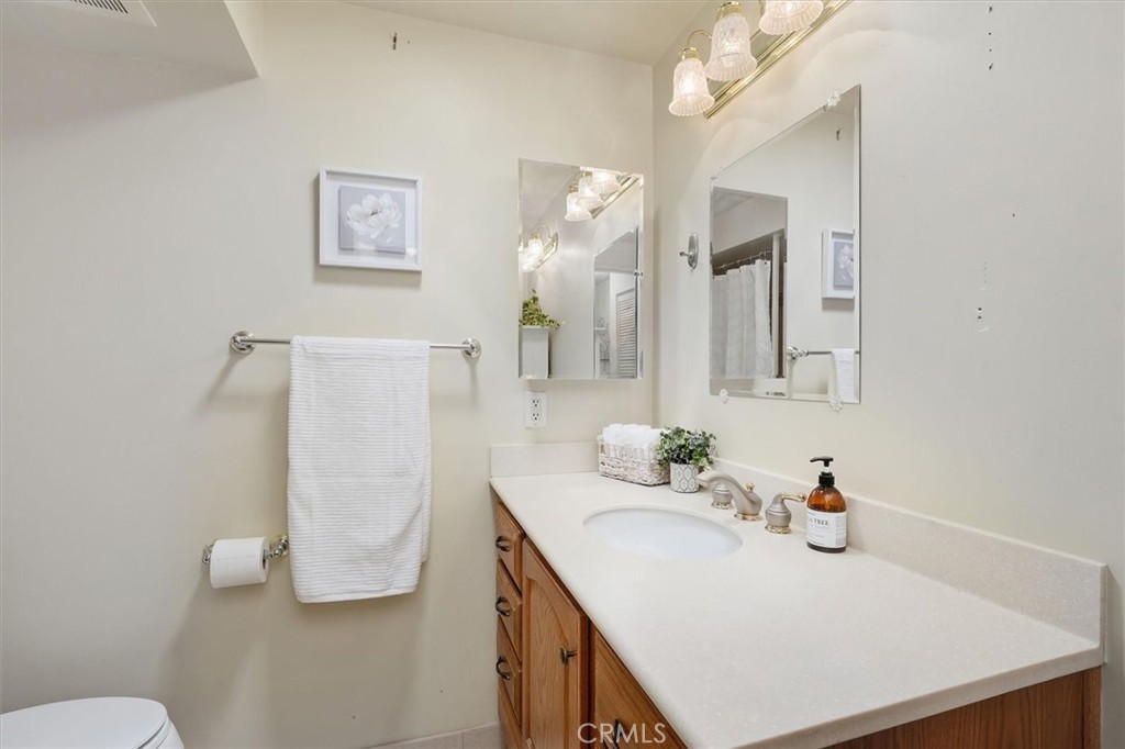 26742 Whispering Leaves, Unit B Property Photo 17