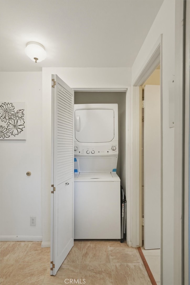 26742 Whispering Leaves, Unit B Property Photo 19