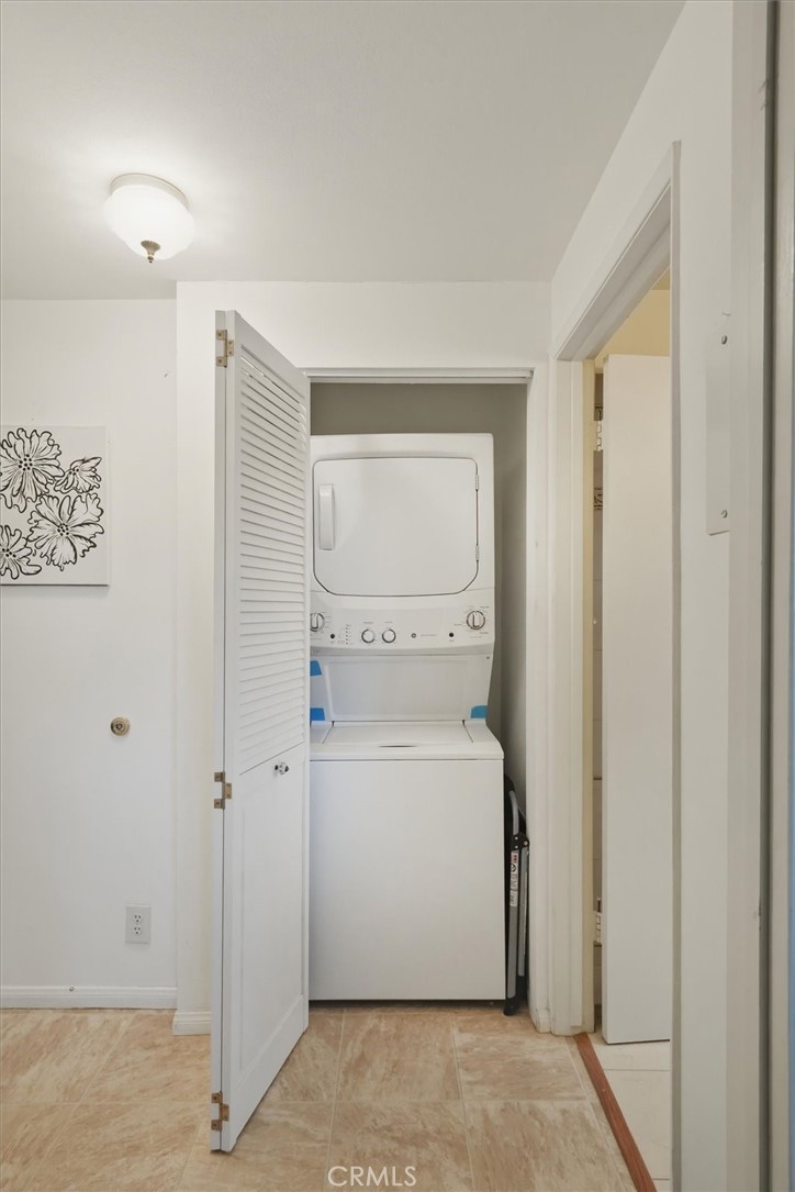 26742 Whispering Leaves, Unit B Property Photo 19