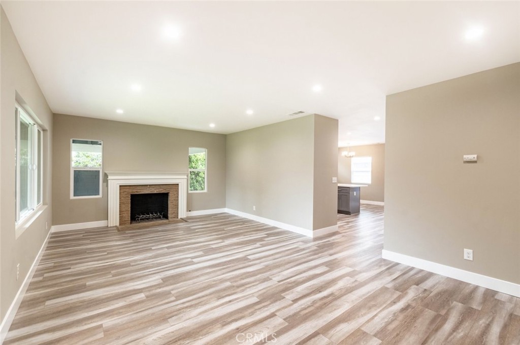 6633 Costello Avenue Property Photo 3