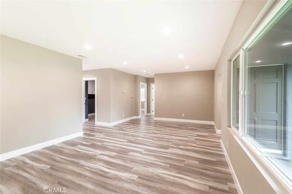 6633 Costello Avenue Property Photo 5