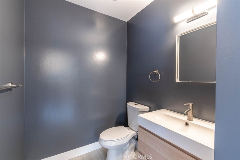 6633 Costello Avenue Property Photo 18