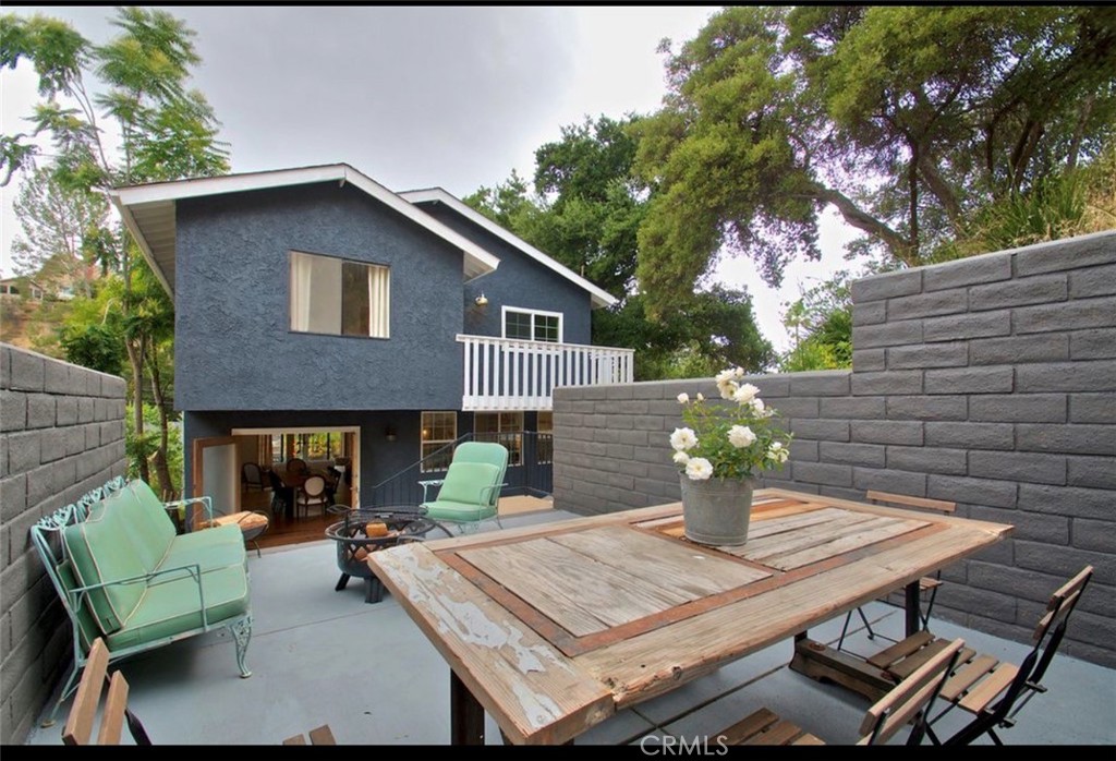 4250 Canoga Property Photo 6