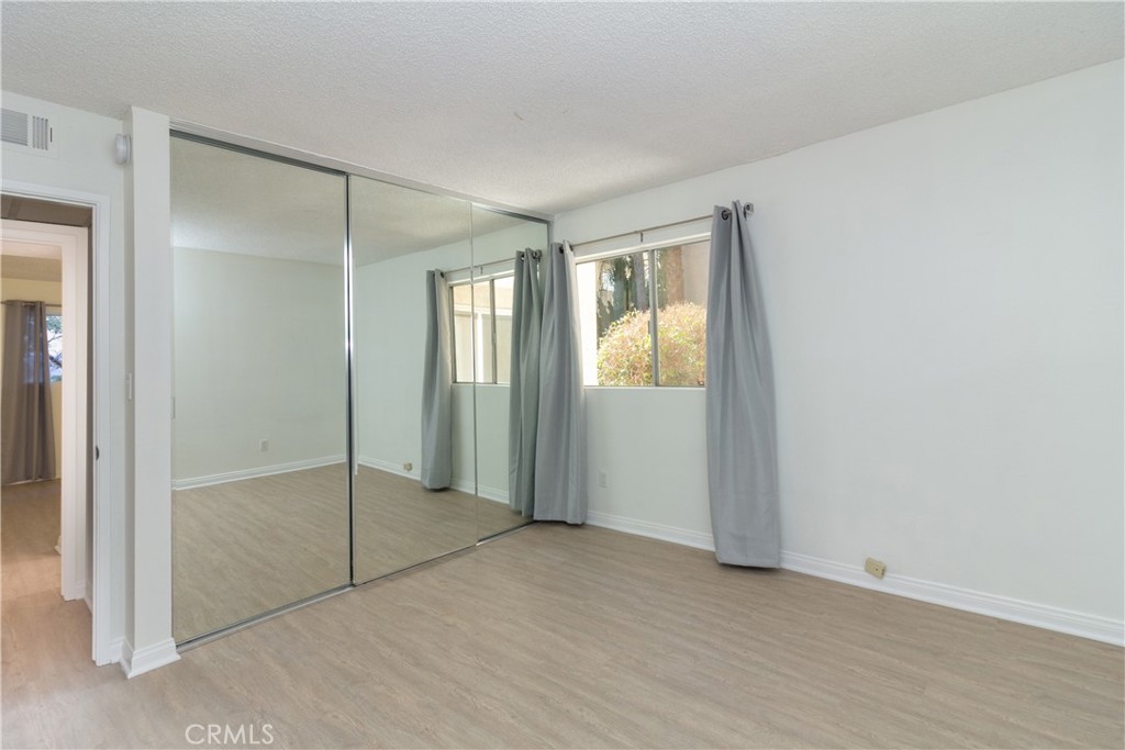 5412 Lindley Avenue 117 Property Photo 9